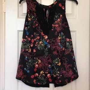 Beautiful pattern tank